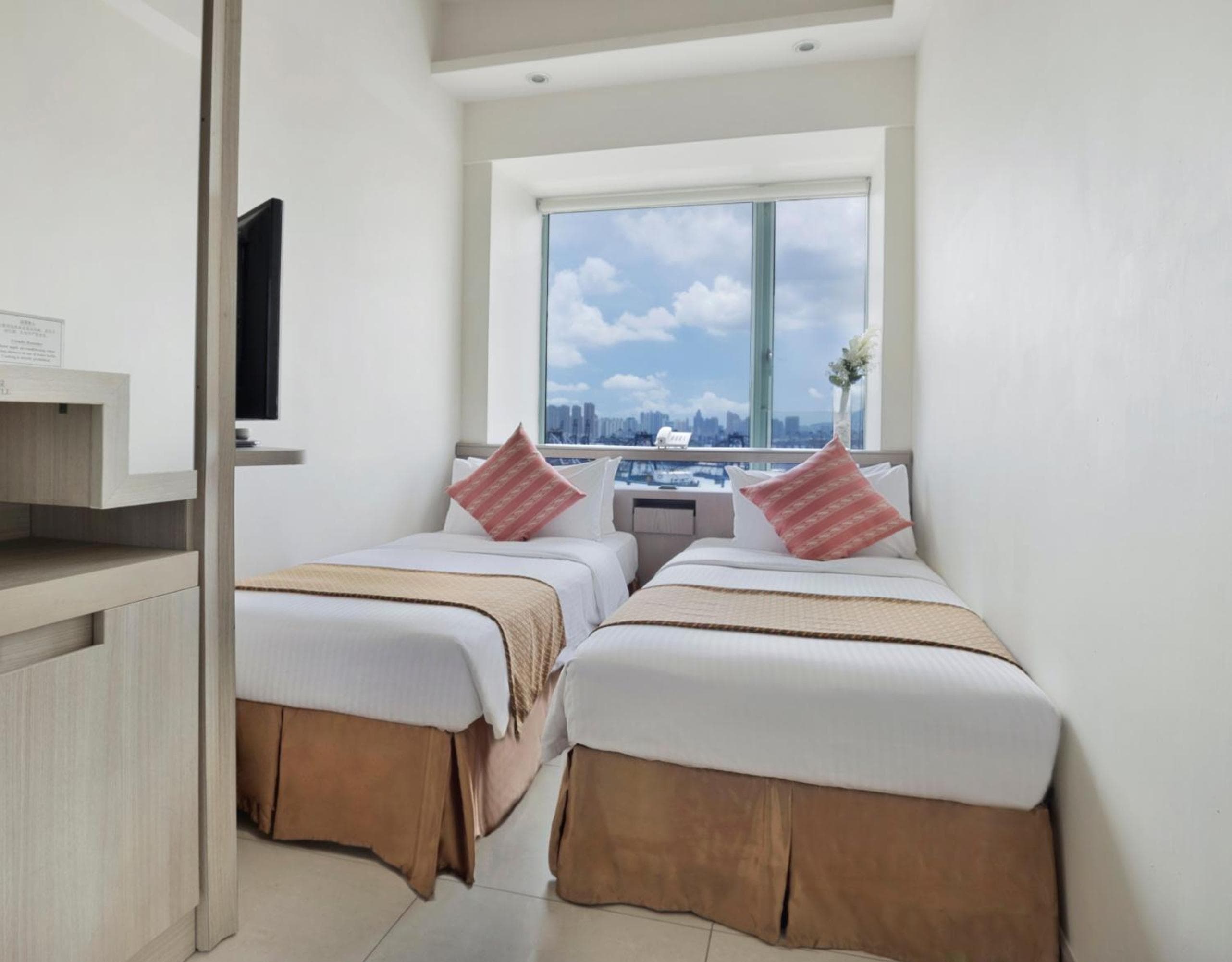 青逸酒店 ( Rambler Oasis Hotel )