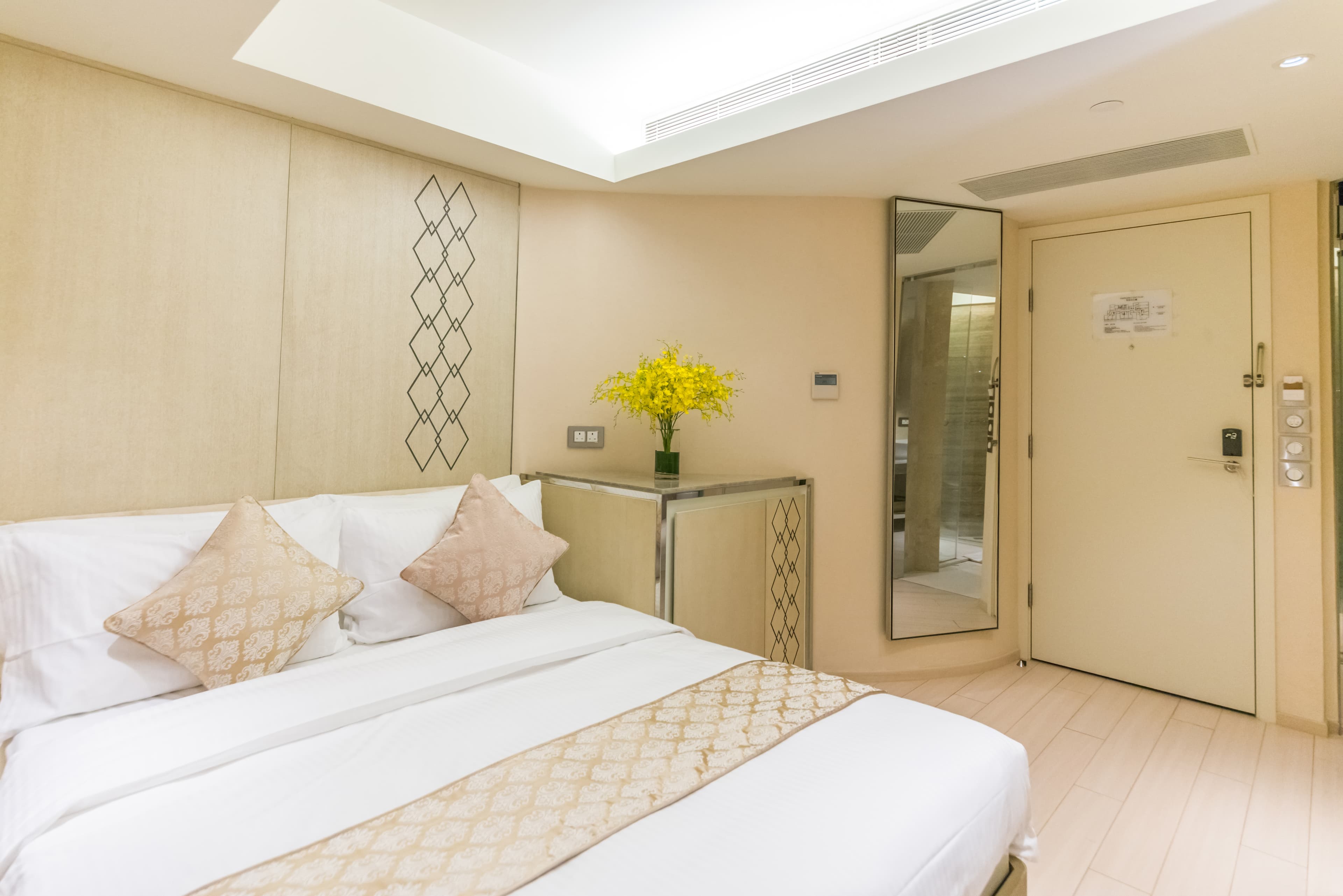 寶御酒店 ( Hotel Pravo Hong Kong )