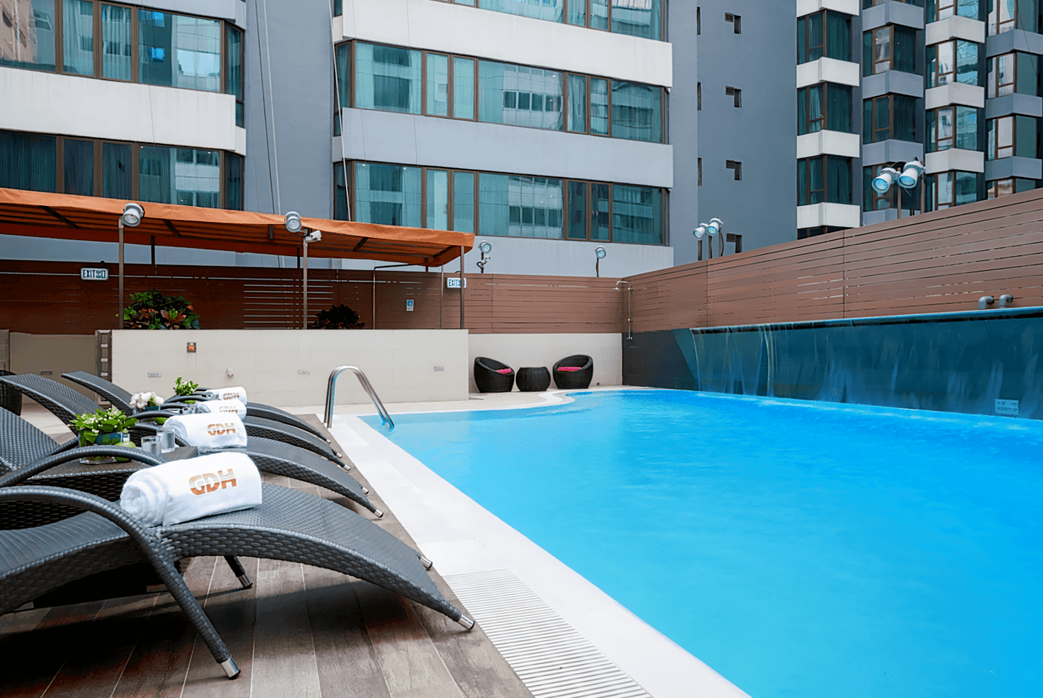 粵海華美灣際酒店 ( Wharney Hotel )