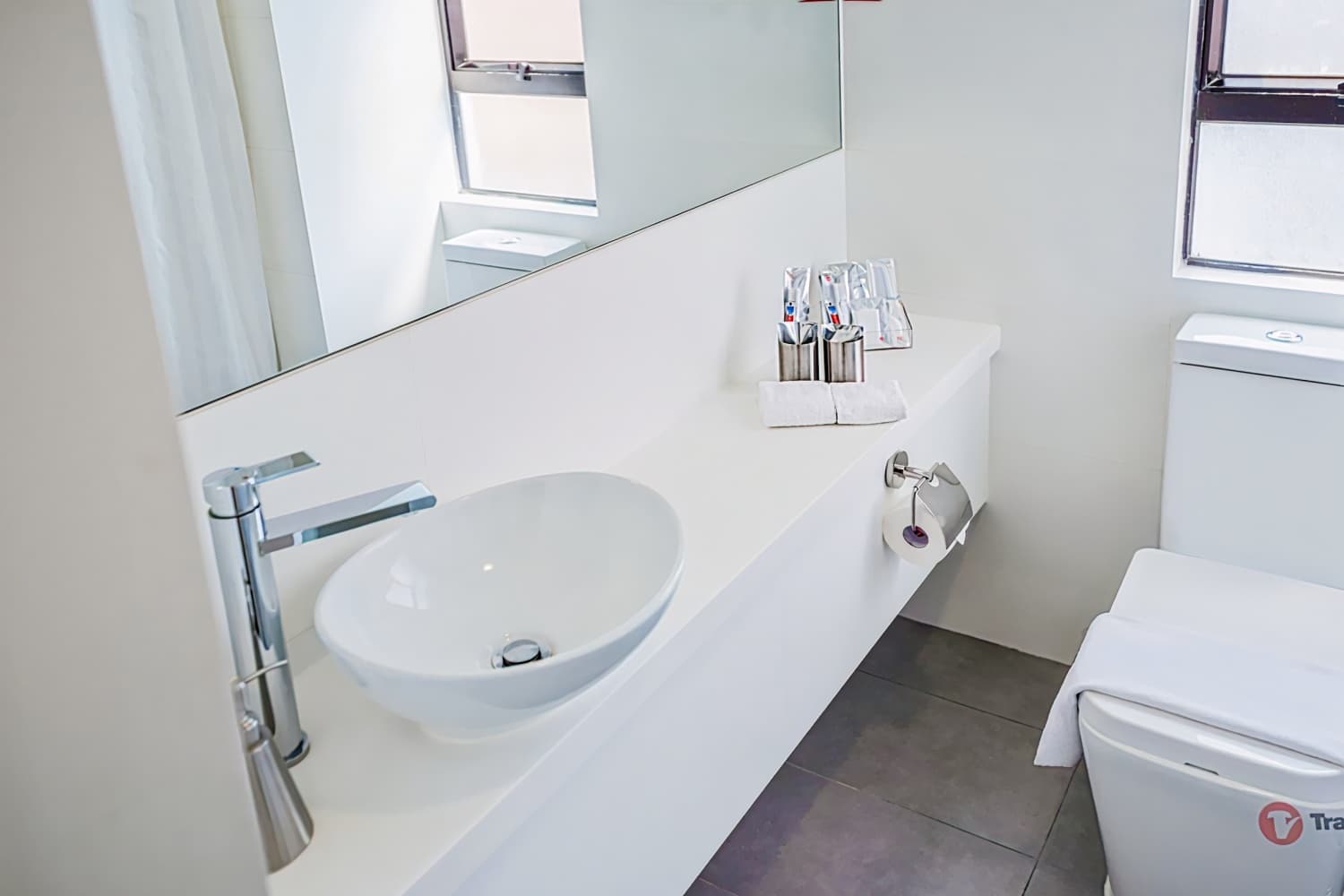 彩鴻酒店 ( Travelodge Kowloon )