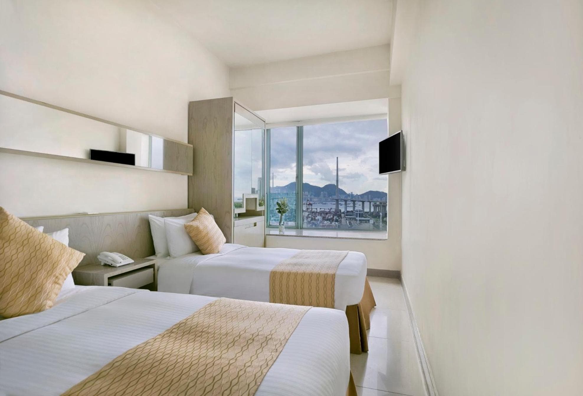 青逸酒店 ( Rambler Oasis Hotel )