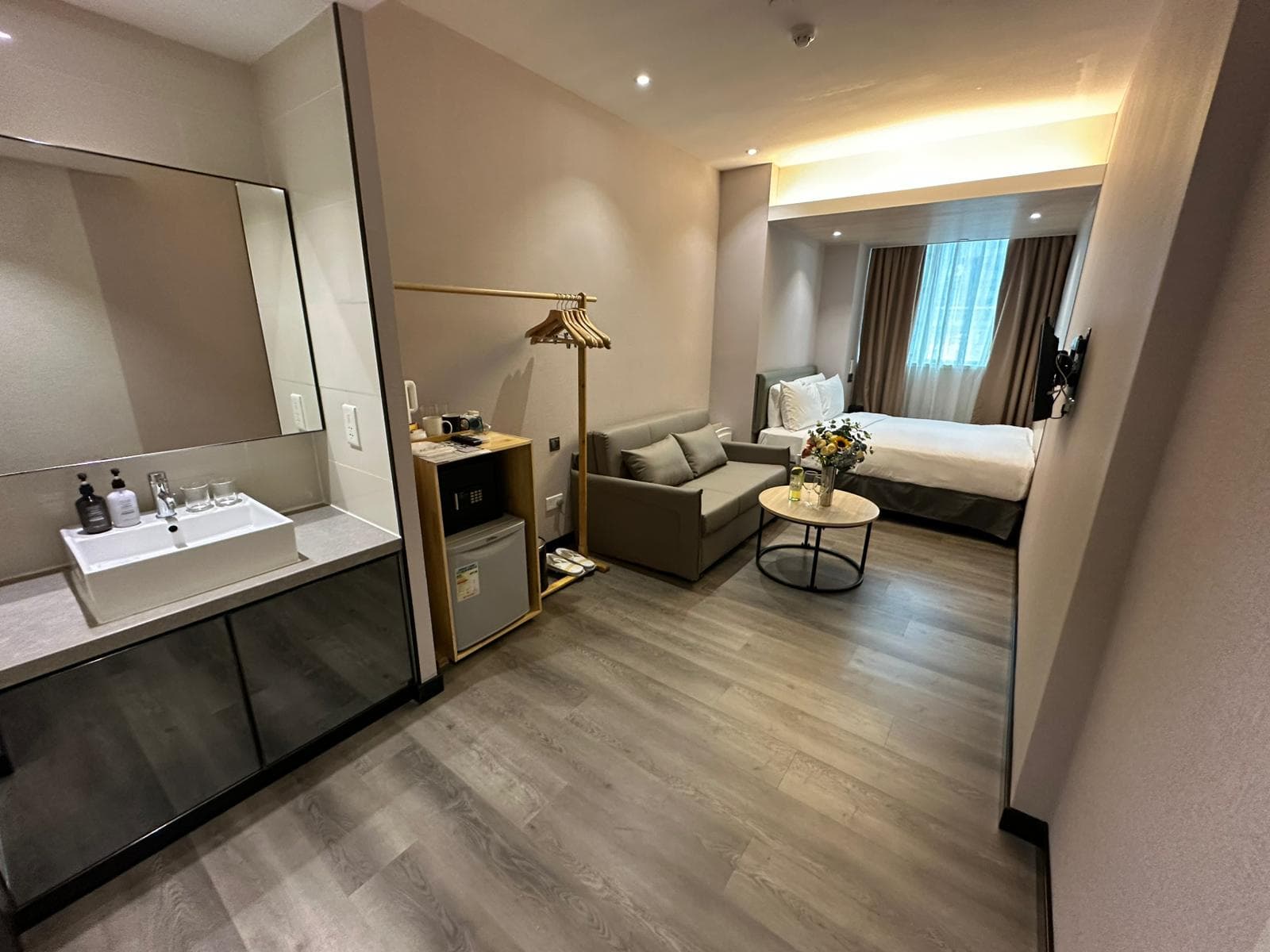 亞士厘名致公寓酒店 ( Modena By Fraser Hong Kong )