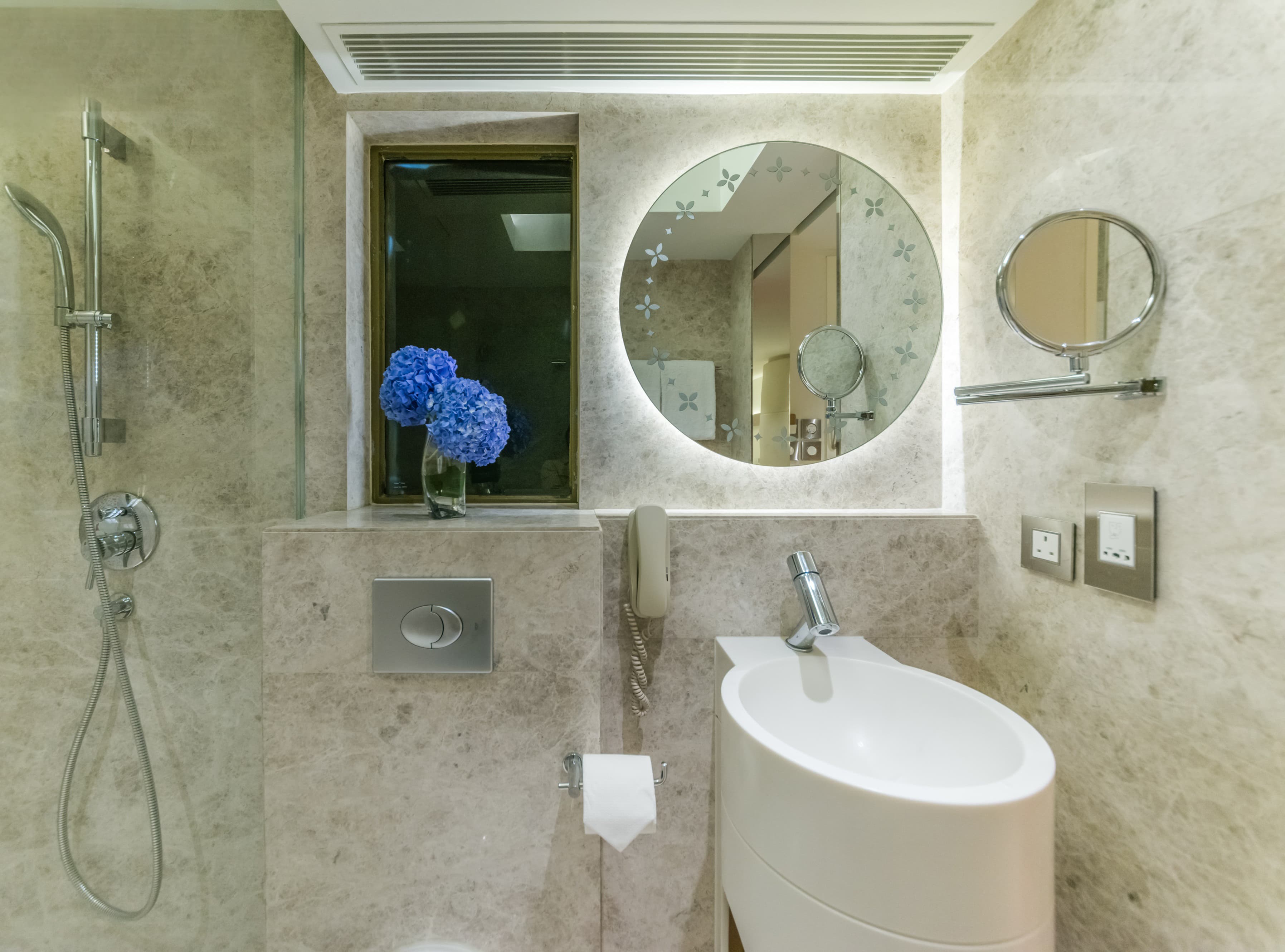 寶御酒店 ( Hotel Pravo Hong Kong )