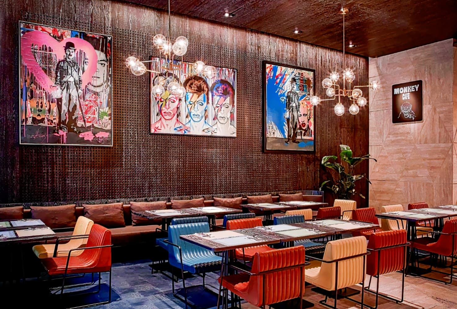 英皇駿景酒店 ( The Emperor Hotel )