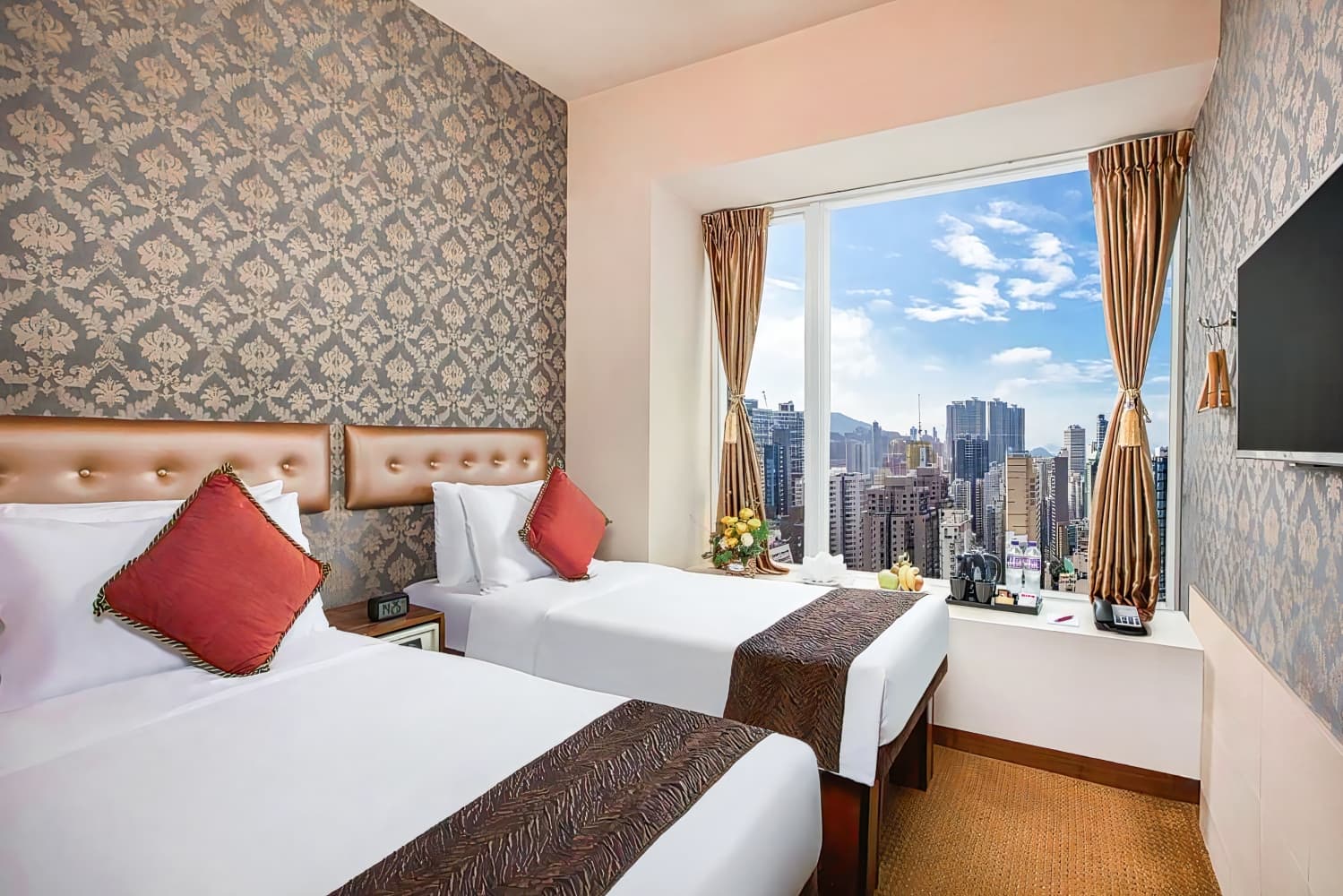 華美達海景酒店 ( Ramada Hong Kong Harbour View )