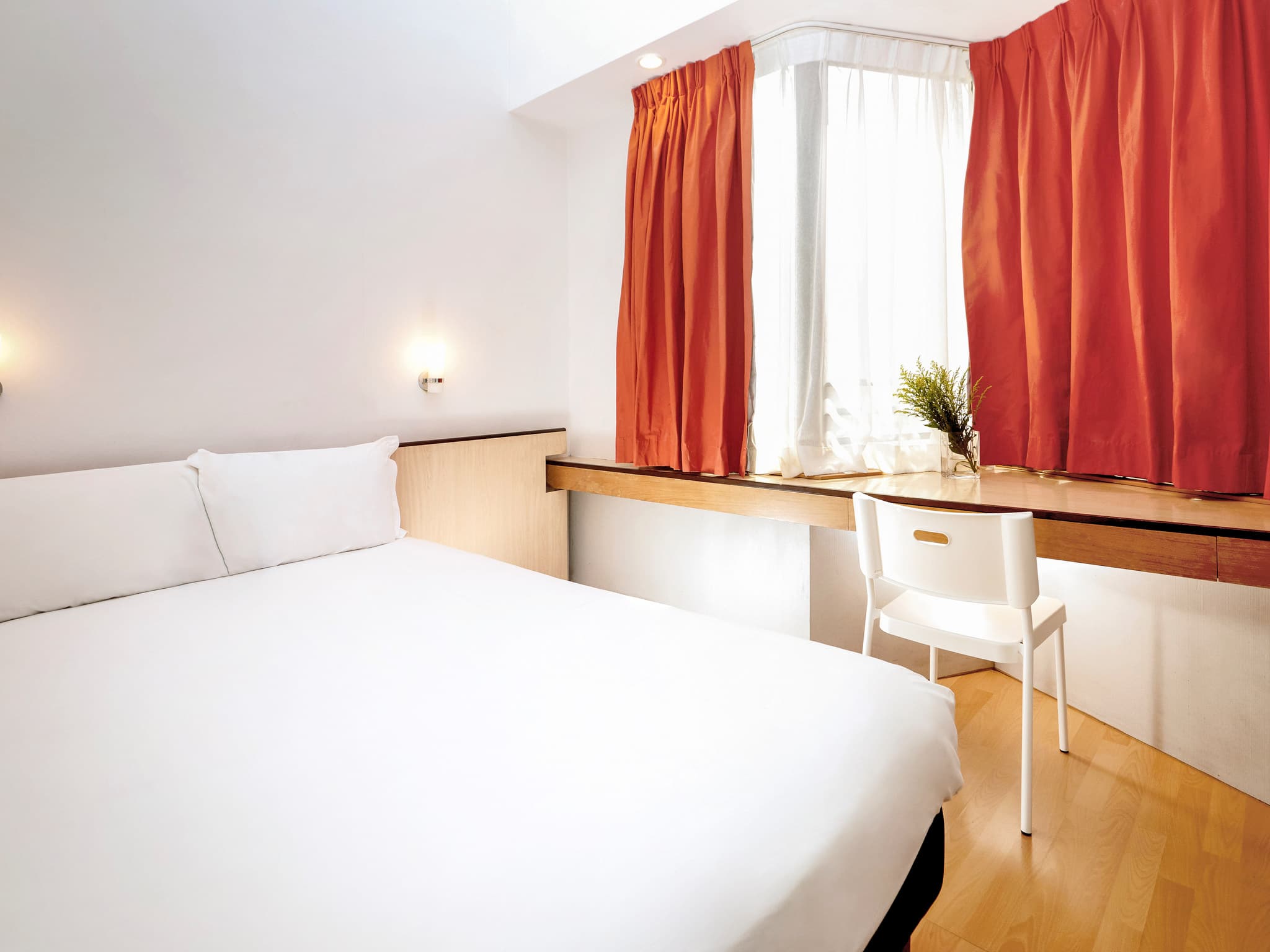 宜必思香港北角酒店 ( Ibis Hong Kong North Point )